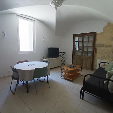 Dans Maison De Maitre, Appartement Independant. Montfrin 外观 照片