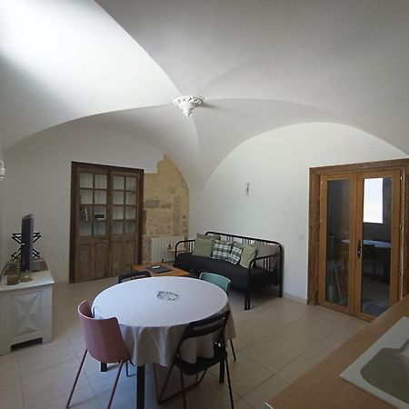 Dans Maison De Maitre, Appartement Independant. Montfrin 外观 照片