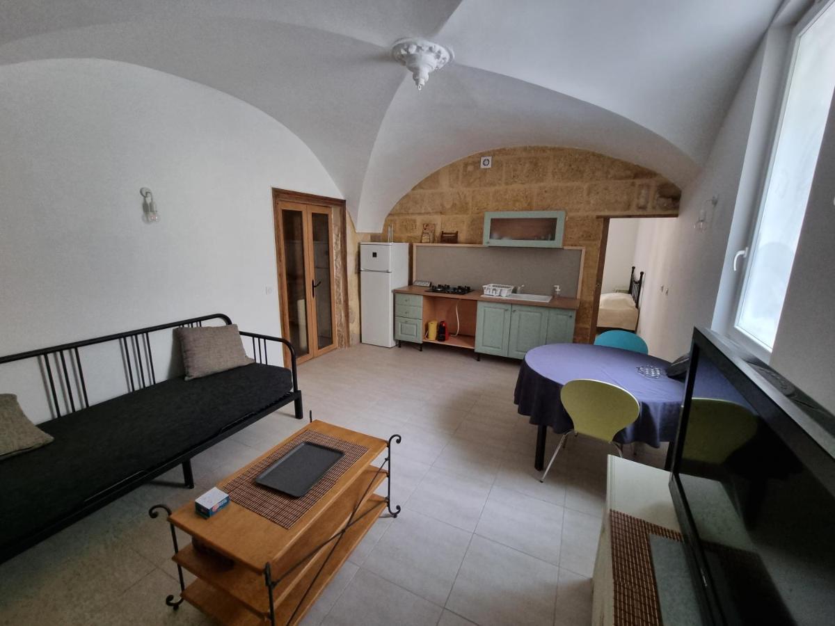 Dans Maison De Maitre, Appartement Independant. Montfrin 外观 照片
