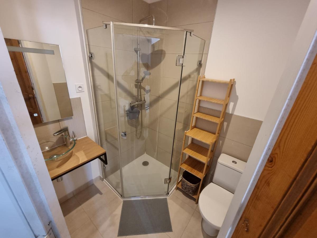 Dans Maison De Maitre, Appartement Independant. Montfrin 外观 照片