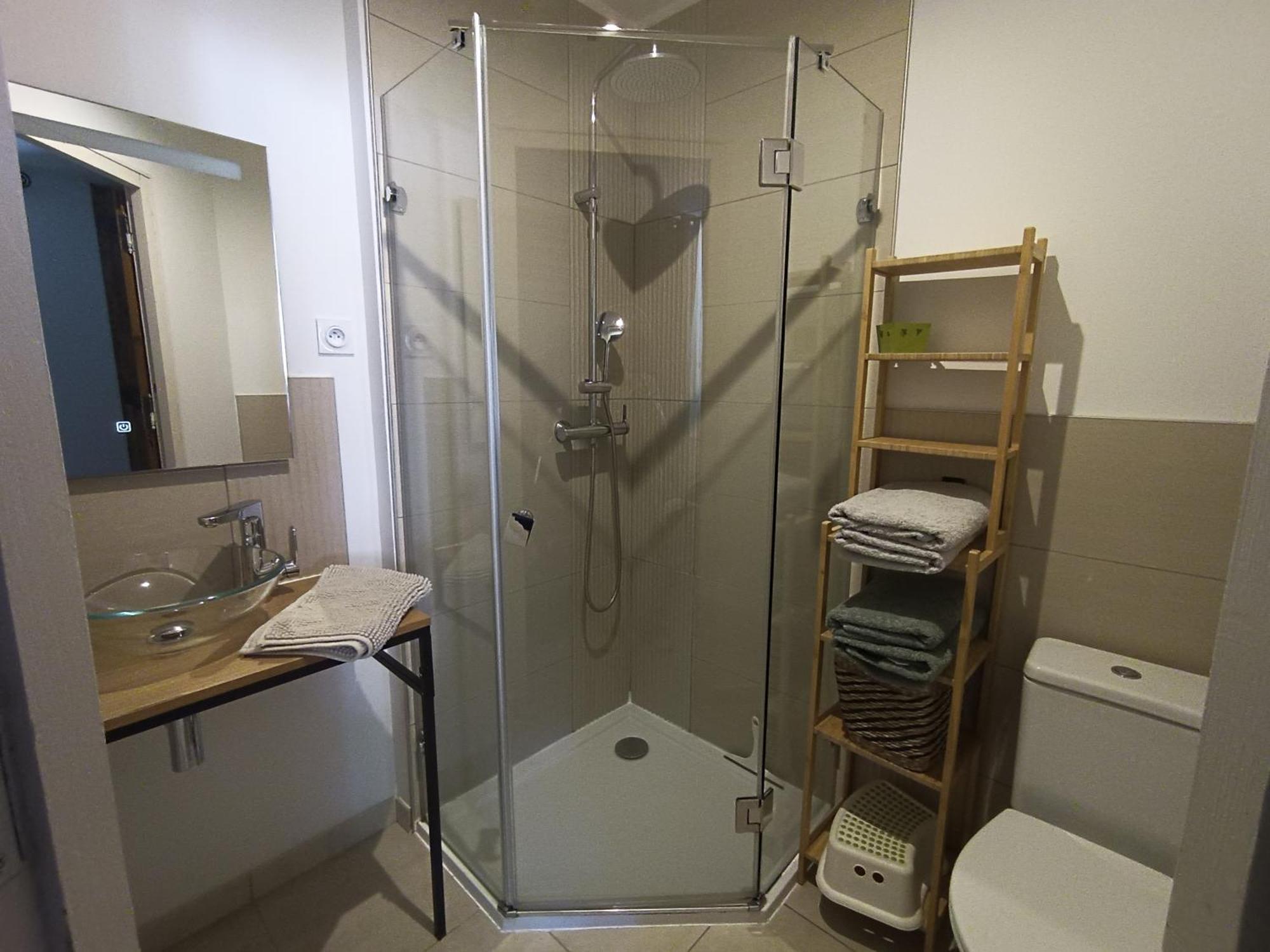 Dans Maison De Maitre, Appartement Independant. Montfrin 外观 照片